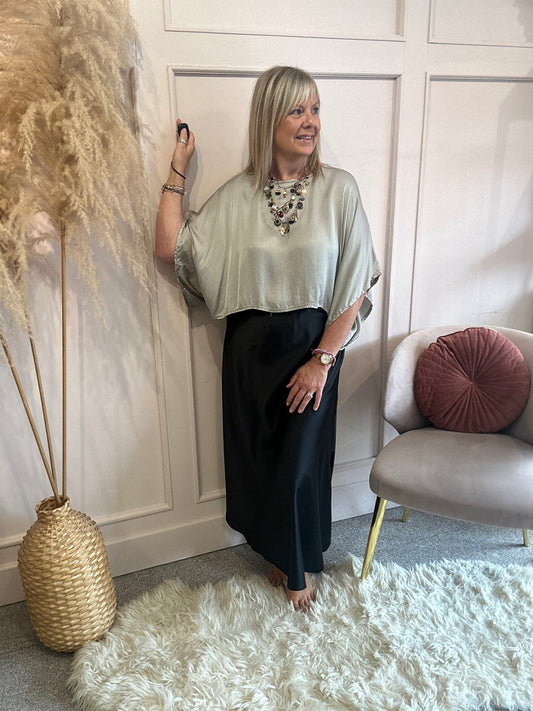 Satin skirt - Black - Wardrobe By Simone