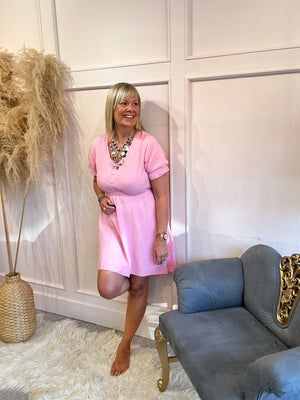 Short V-neck dress chessecloth - Pink - Wardrobe By Simone