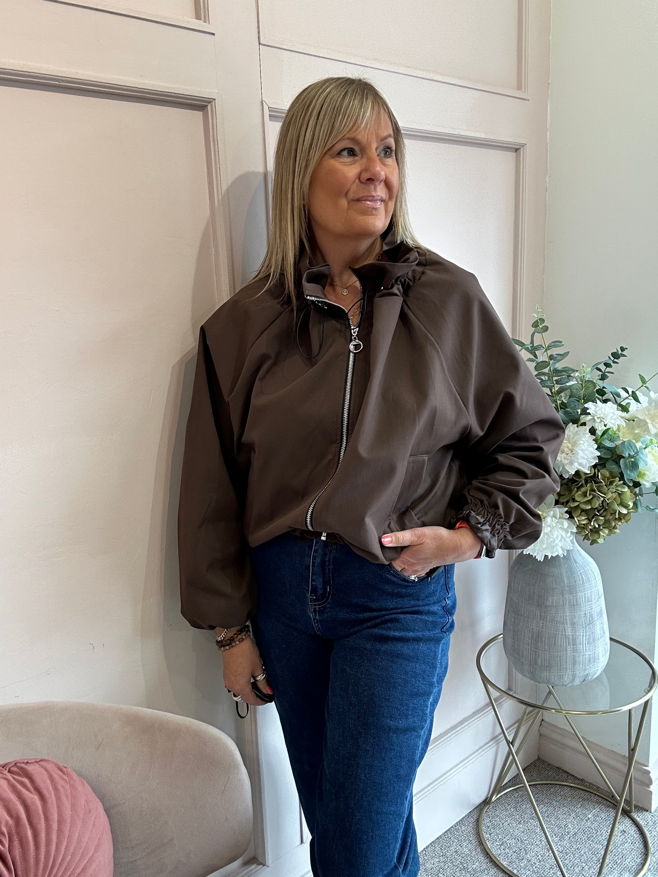 Ruffle Collar Zip Jacket - Brown