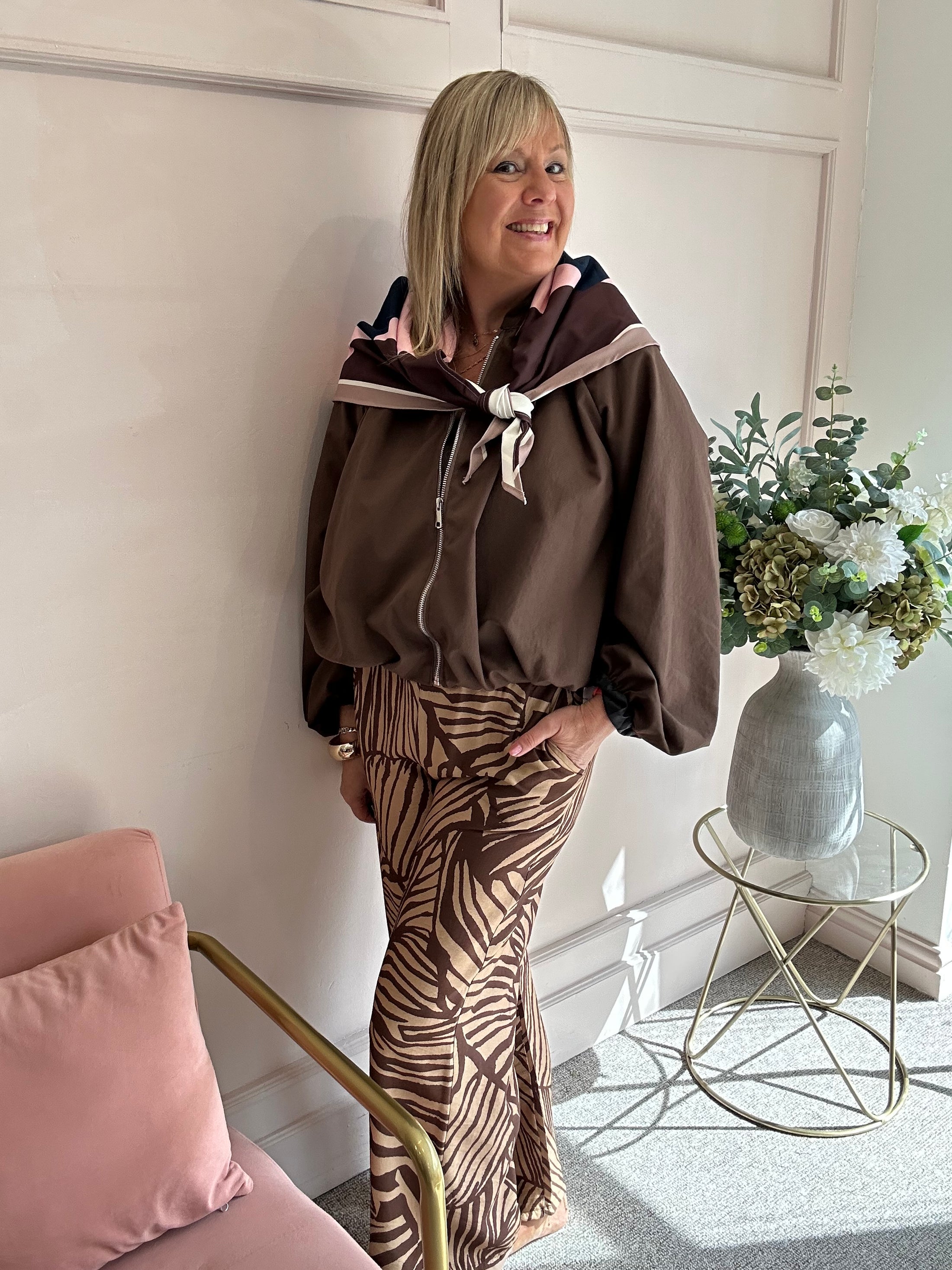 Scarf With Zip Jacket - Brown