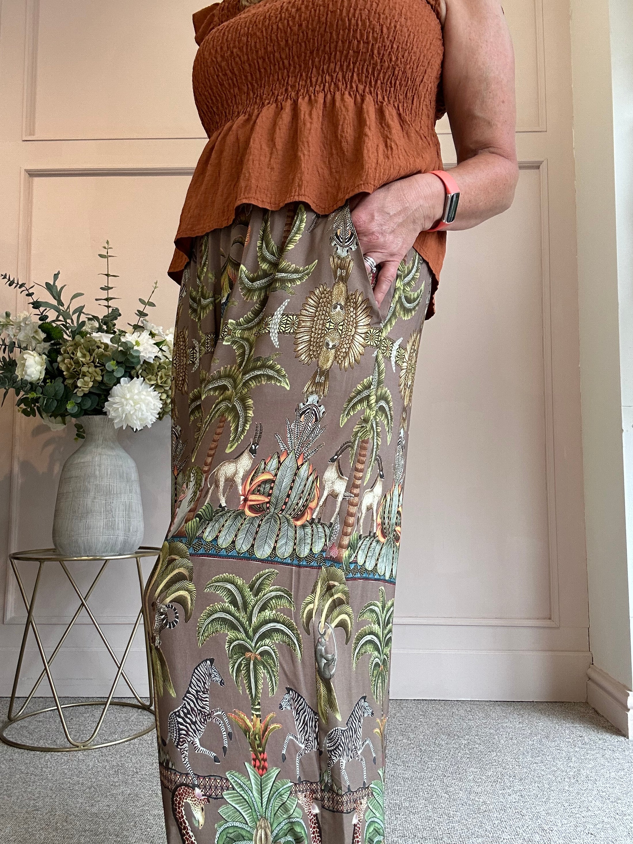 In The Jungle Wide Leg Trouser - Mocca