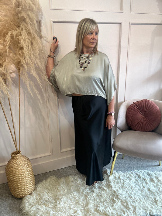 Satin skirt - Black - Wardrobe By Simone