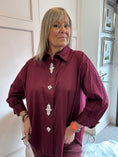 Load image into Gallery viewer, Jewel Button Shirt - Burgundy
