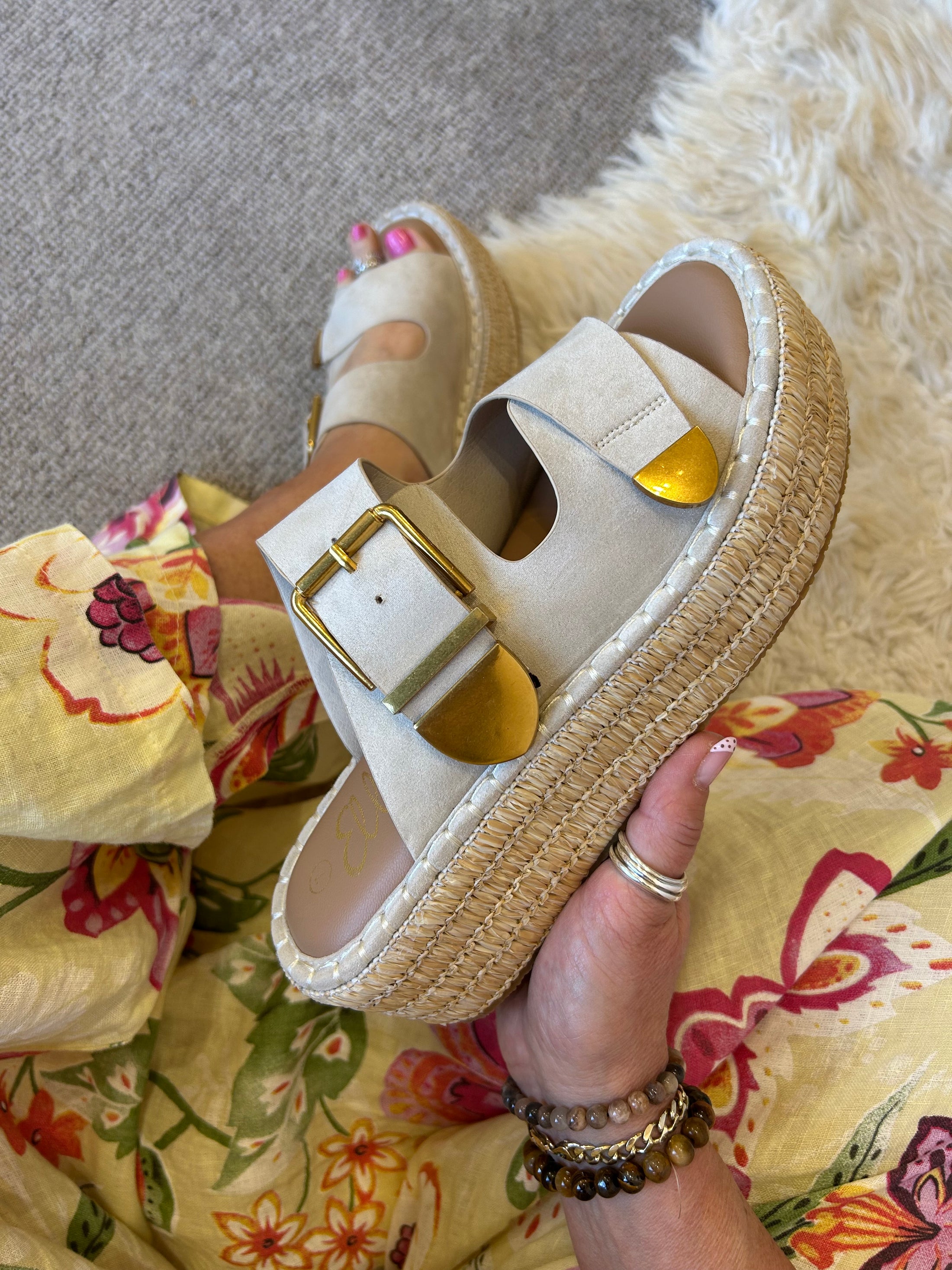 Ivy Buckle & Weave Slider Sandal - Cream - Wardrobe By Simone