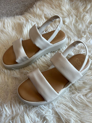 Sadies Cross Band Sandal - Cream