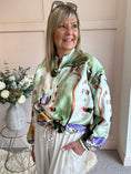 Load image into Gallery viewer, Santorini  Jacket - Green
