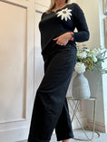 Load image into Gallery viewer, Balloon Style Jean - Black
