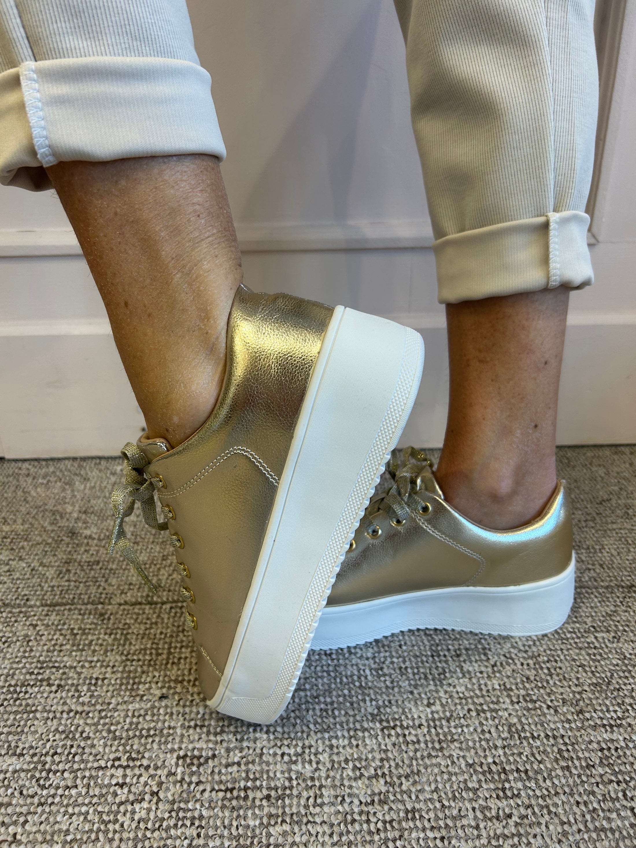 Como Deep Sole Trainer - Gold