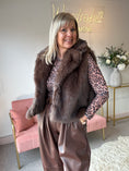 Load image into Gallery viewer, Faux Fur Gilet - Brown
