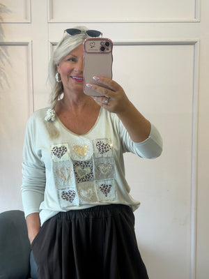 Soft knit v-neck leopard hearts top - Beige - Wardrobe By Simone