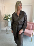 Load image into Gallery viewer, Lightweight Zip Jacket - Brown
