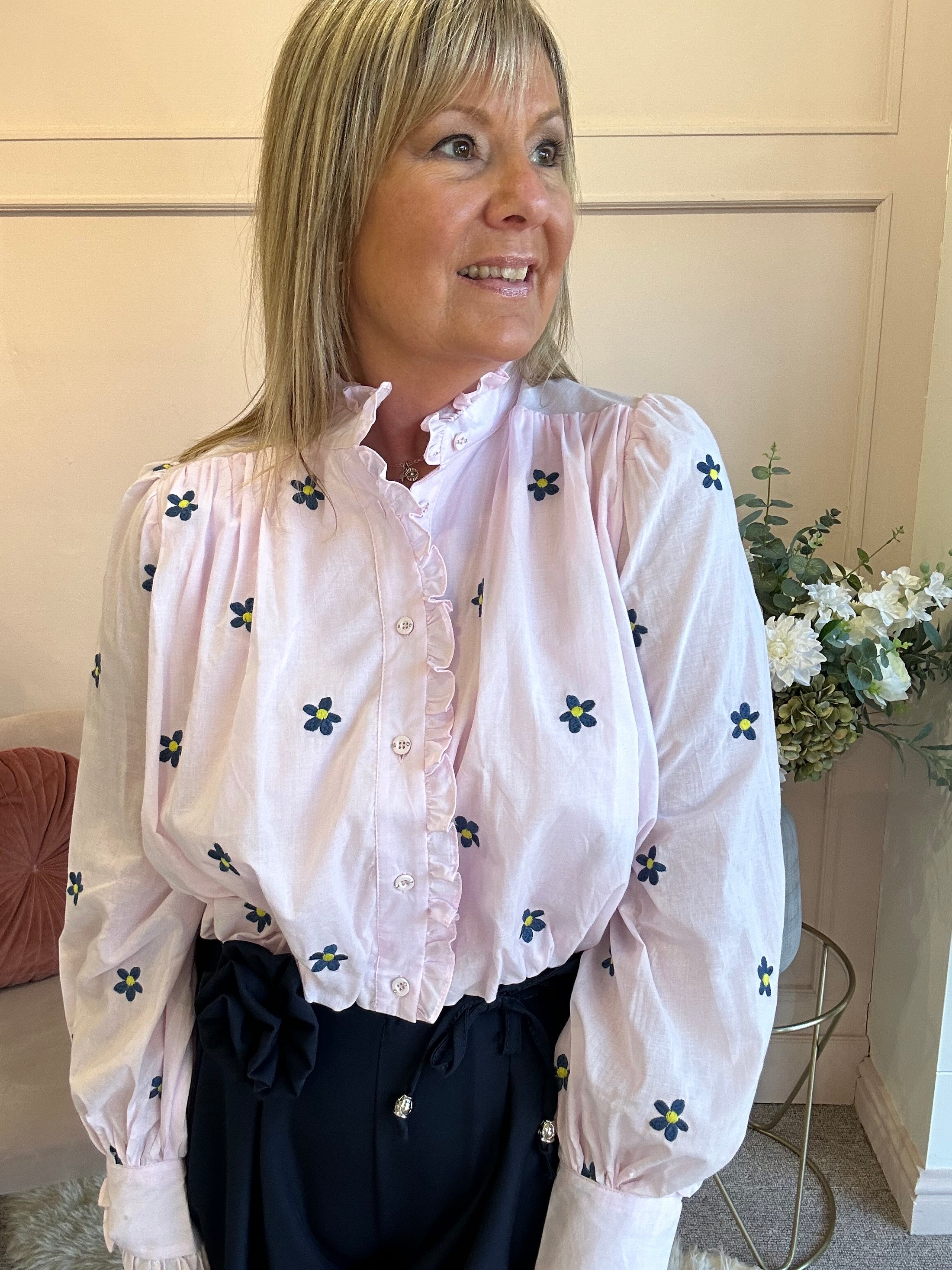 Romantic Daisy & Ruffle Top - Soft Pink - Wardrobe By Simone