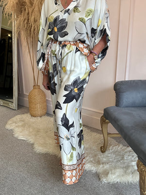 Lilly Bloom Wide Leg Pant - Cream/Beige