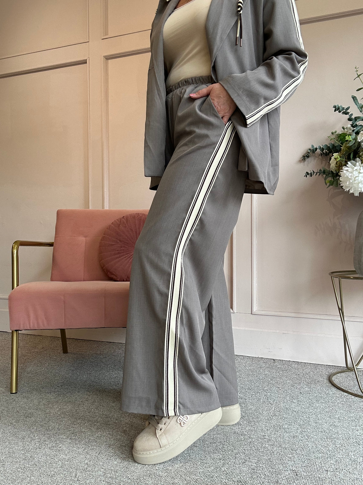 Trouser - Taupe - Wardrobe By Simone