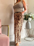 Load image into Gallery viewer, Belted Zebra Wide Pant - Caramel/Brown

