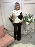 Load image into Gallery viewer, White Shirt Diamond Jumper - Cream/Brown
