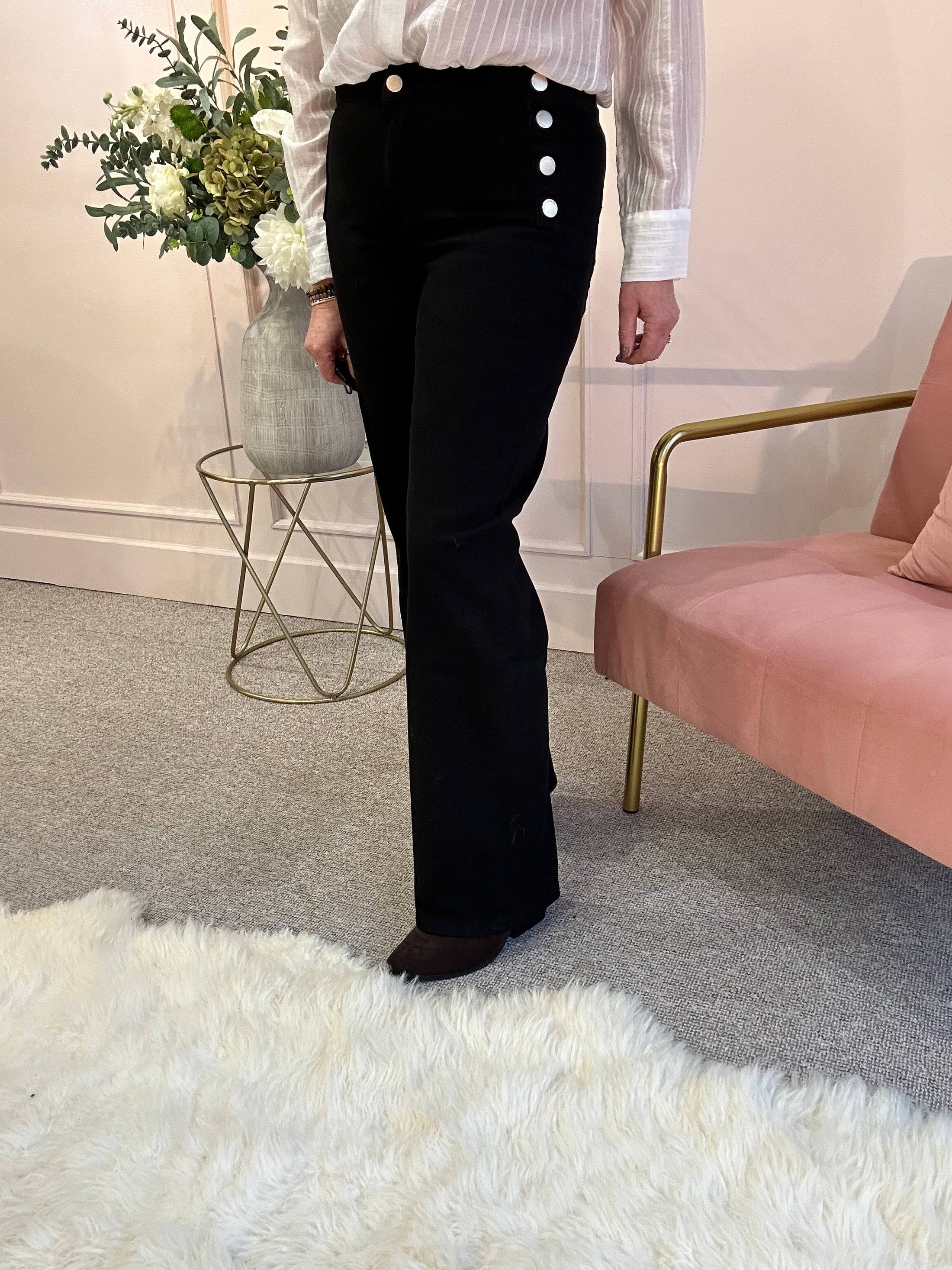 Wide Leg gold Button Jeans - Black