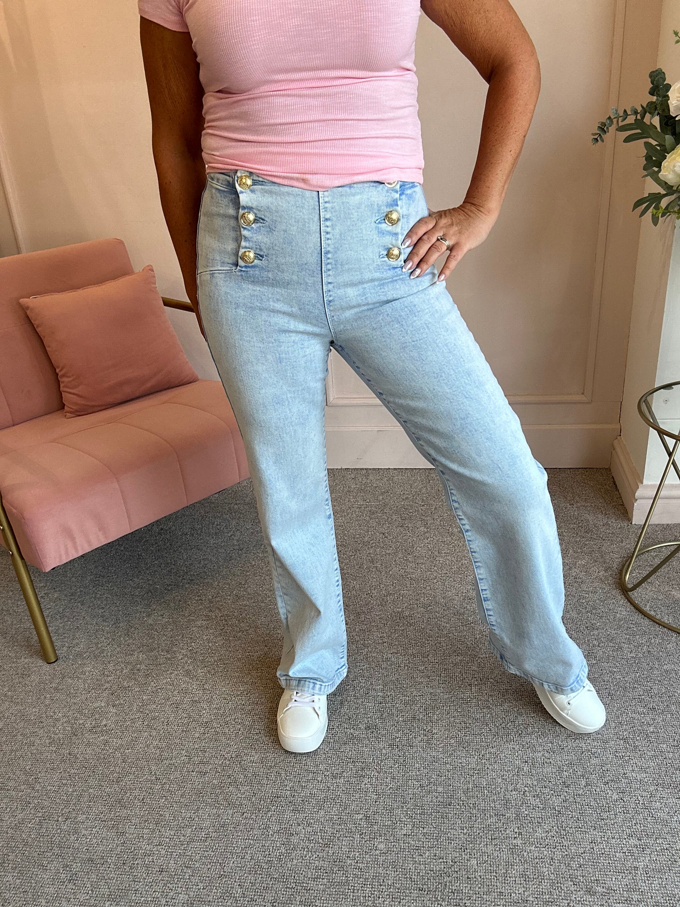 Gold Button Pull Up Jeans - Mid blue - Wardrobe By Simone