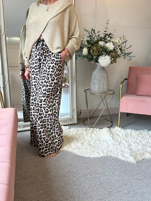 Super Wide Leg Leopard Pant - Leopard