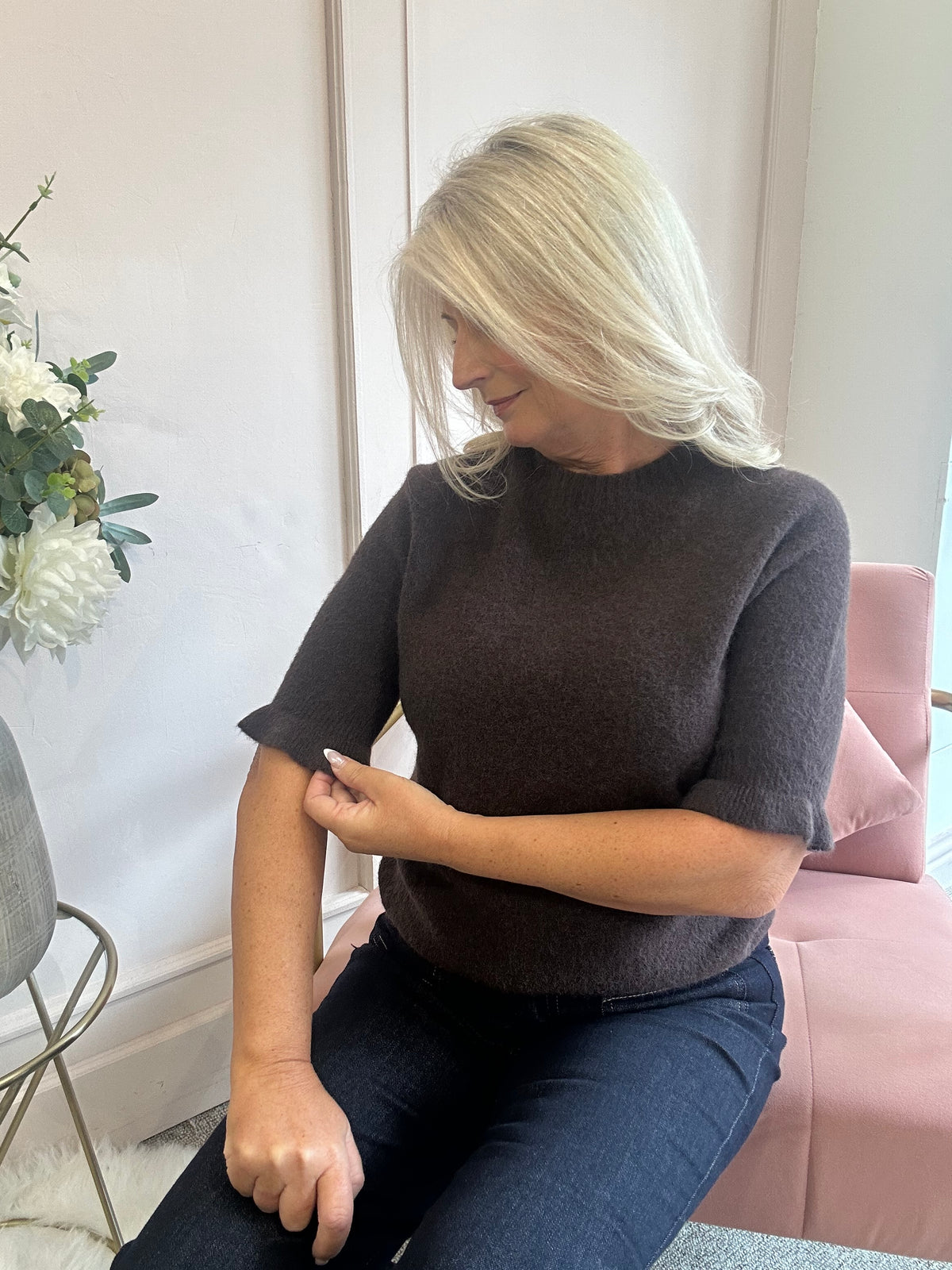 Fluted Edge Short Sleeve Jumper - Chocolate
