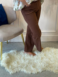 Load image into Gallery viewer, Voggo straight leg jeans - Brown - Wardrobe By Simone
