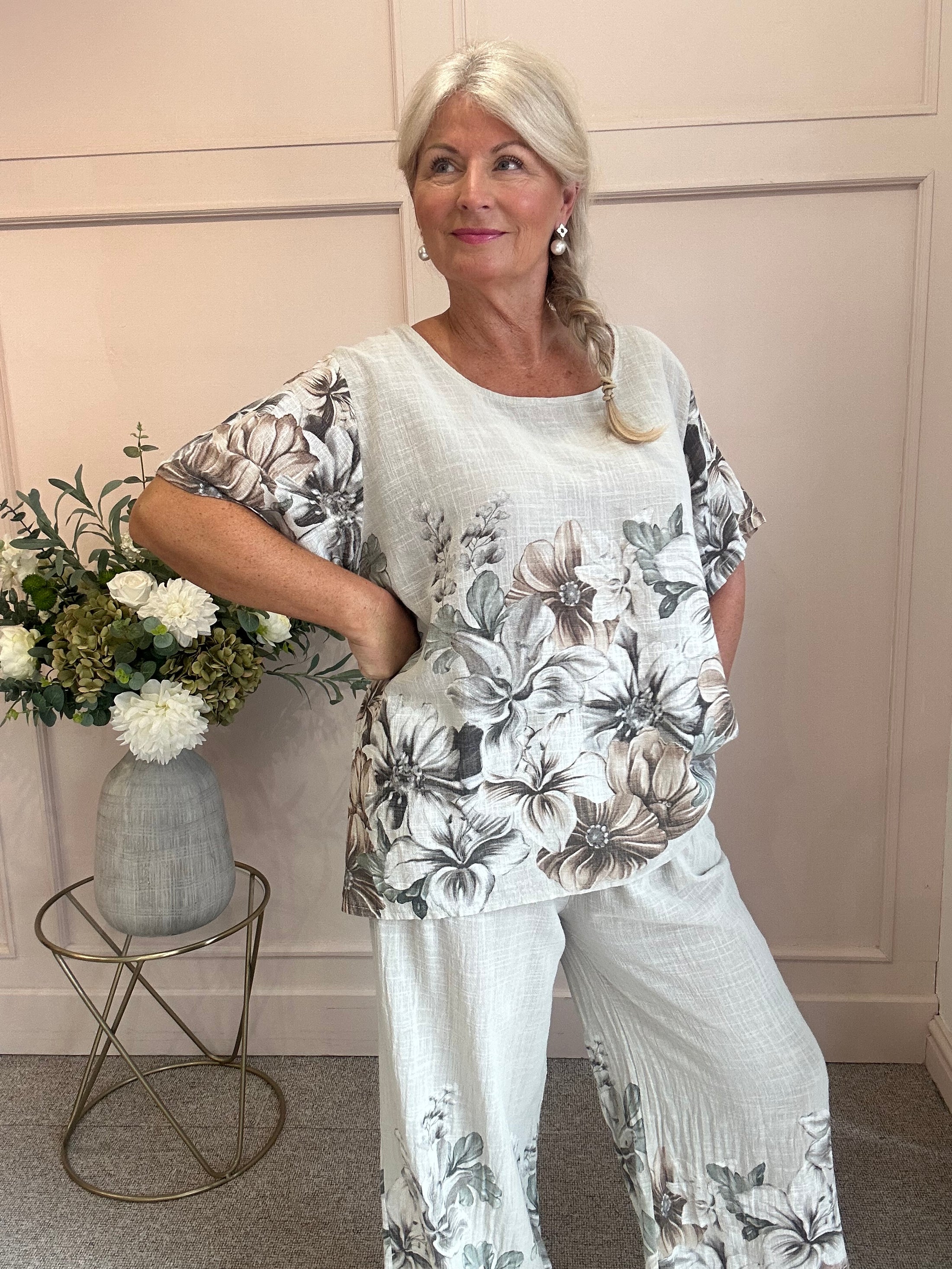 Flower Print Top - Stone/Brown One Size