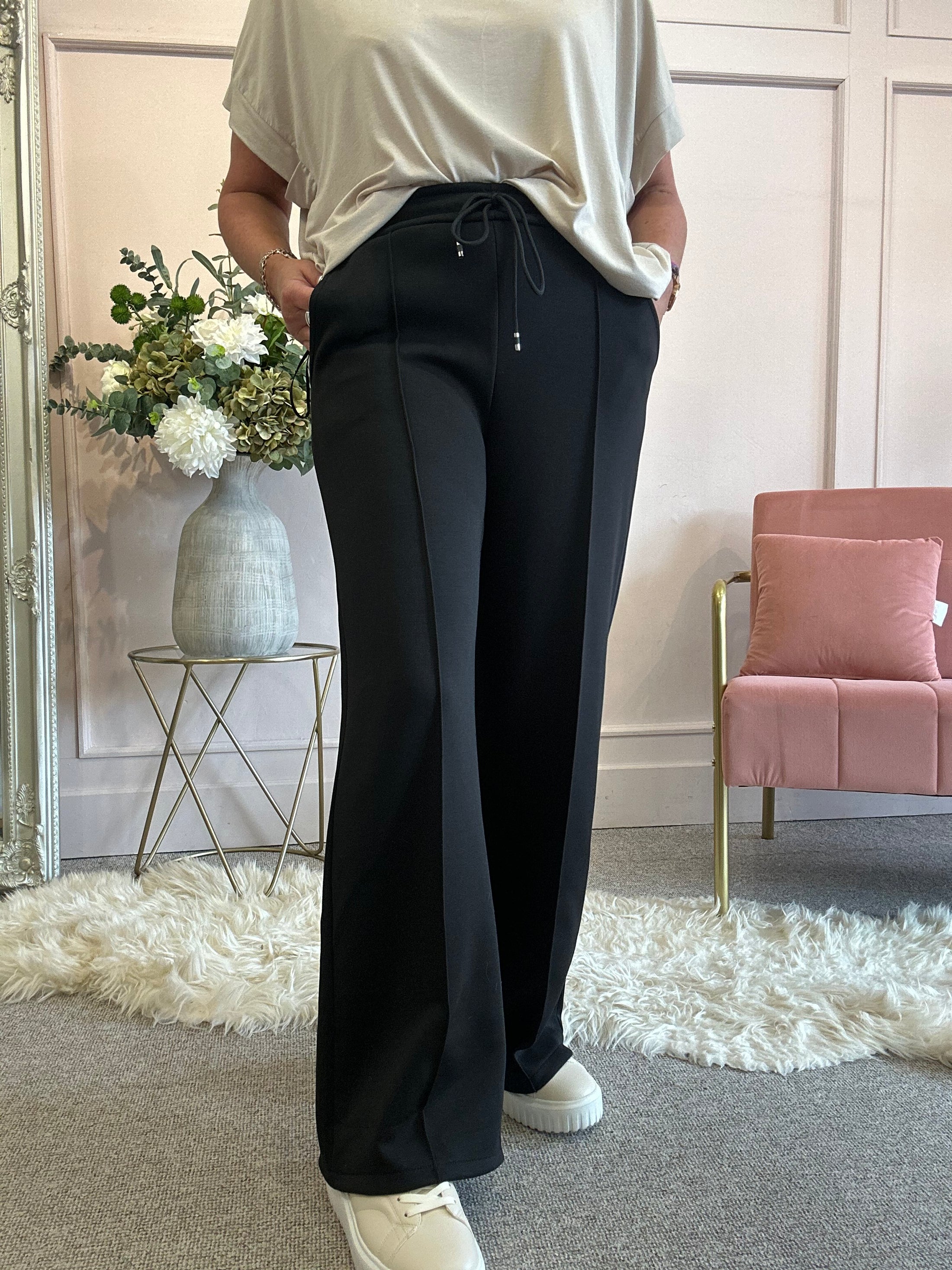Comfy Wide Leg Lounge Pant - Black - Wardrobe By Simone