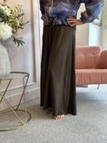 Load image into Gallery viewer, Wide Leg Pant - Chocolate Brown
