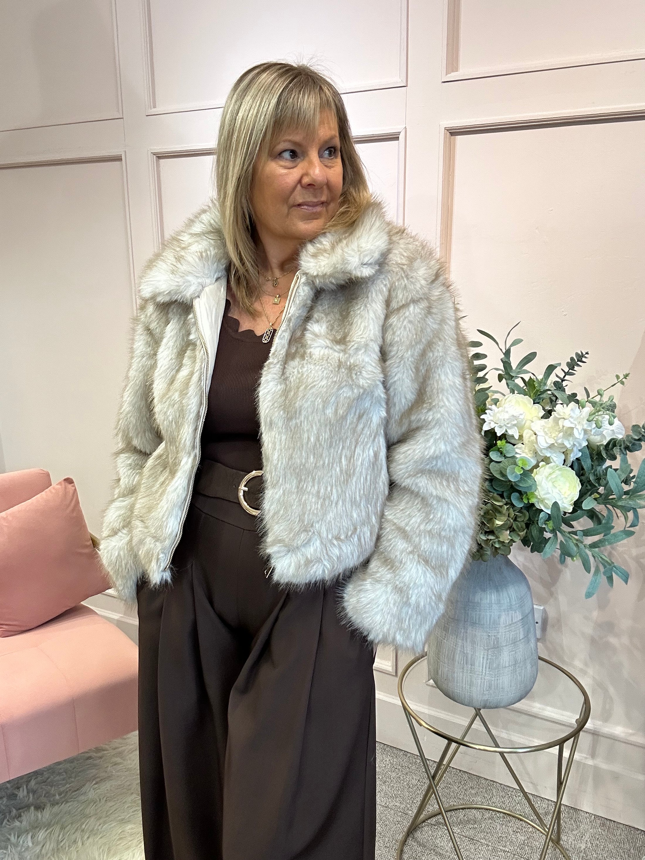 Glam Faux Fur Jacket - Foxy White