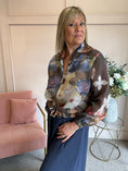Load image into Gallery viewer, Floral Bloom Zip Jacket - Brown/Blue
