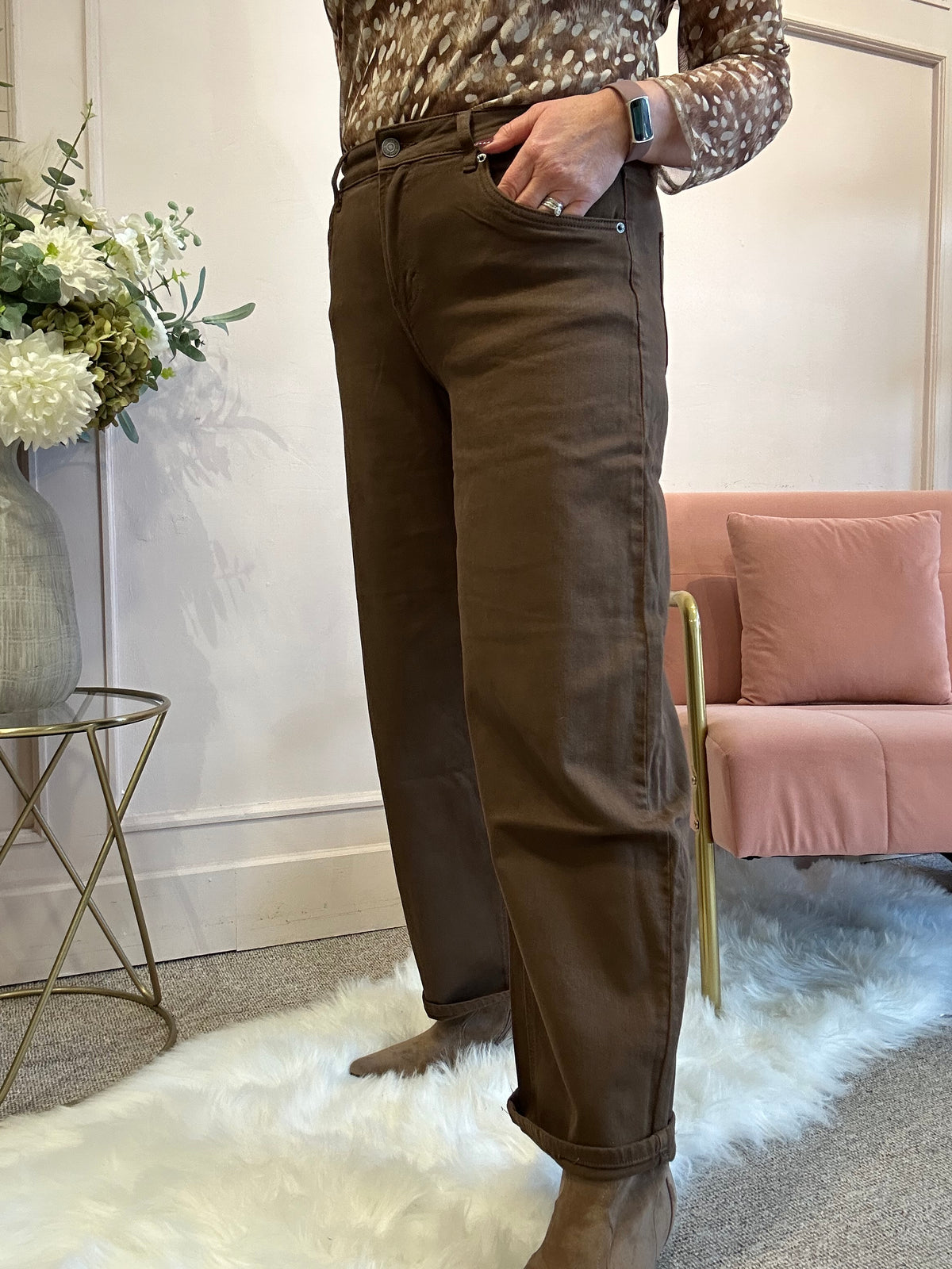 Love A Barrel Jeans - Brown