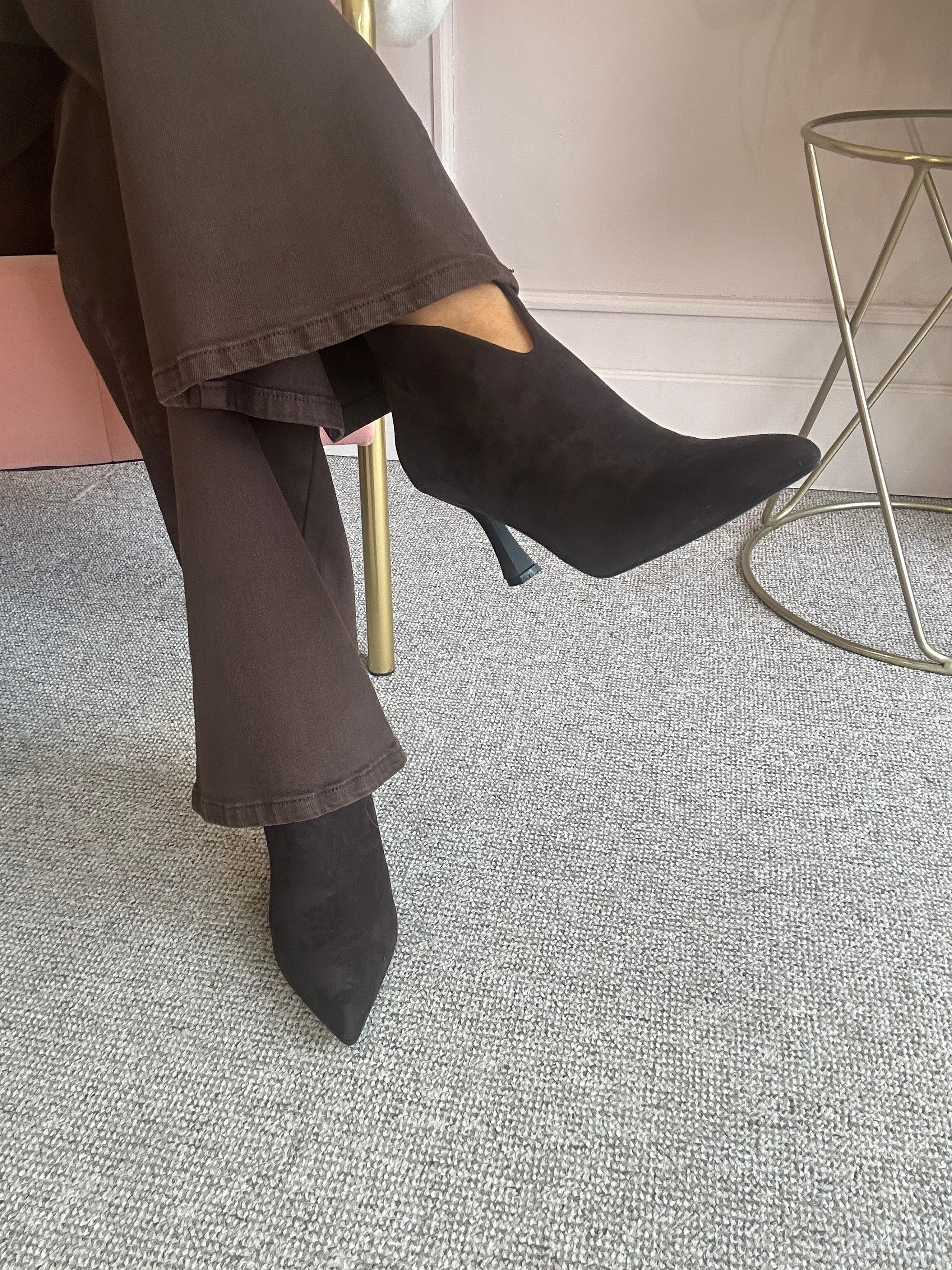 Kitten Heel Boot - Dark Brown