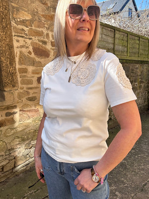 Crochet Flower Detail T Shirt - White