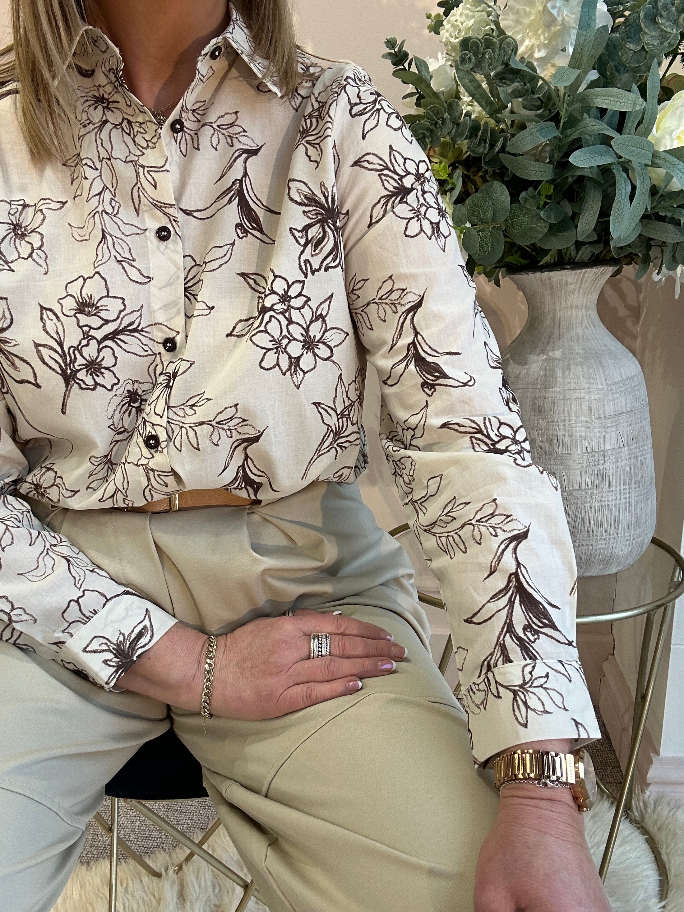 Sketchy Flower Pattern Shirt - Cream/Brown - Wardrobe By Simone
