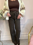Load image into Gallery viewer, My Monday Wide Leg Jeans - Brown
