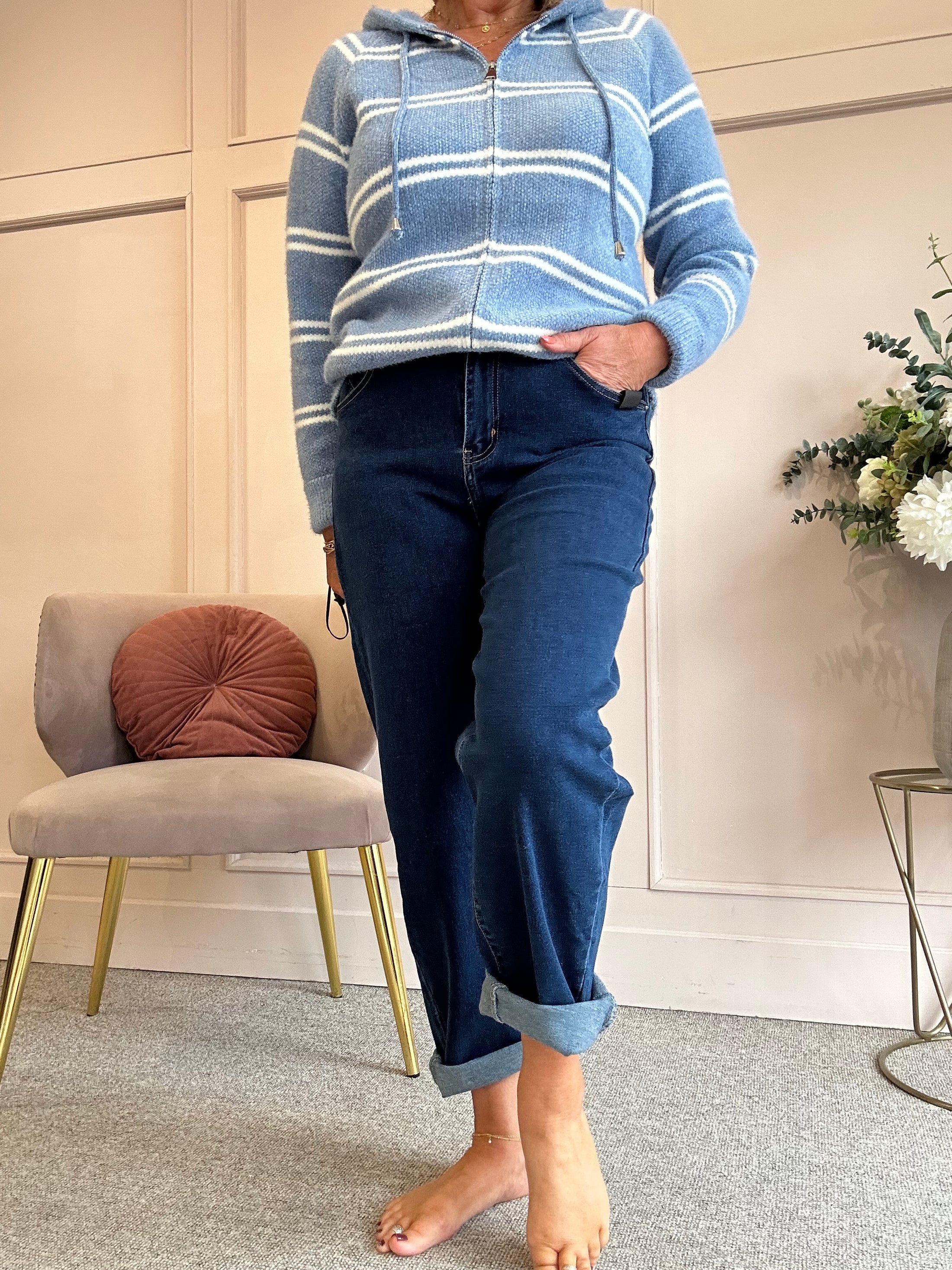 Barrel Leg Jeans - Blue