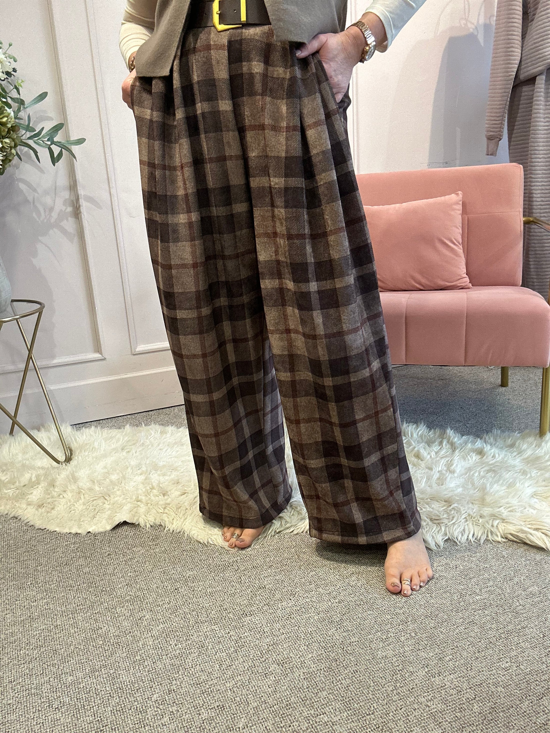 Checked Chenille Wide Leg Pant - Brown