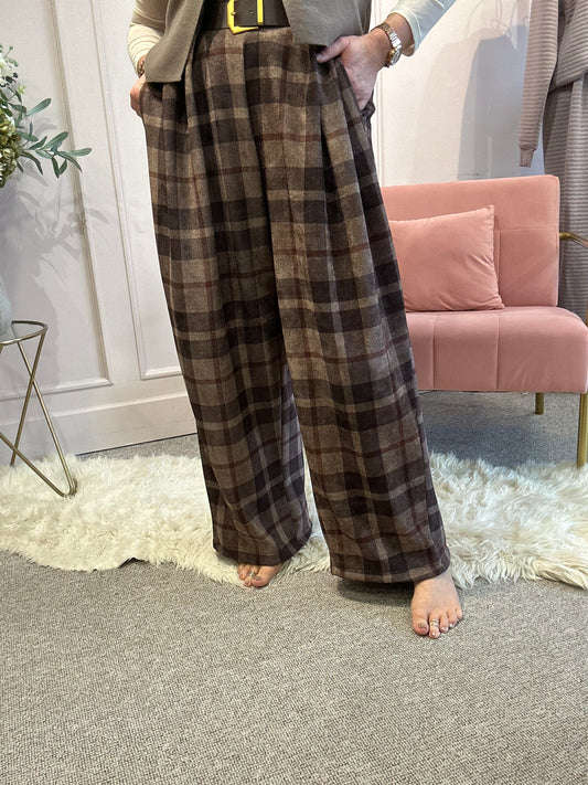 Checked Chenille Wide Leg Pant - Brown
