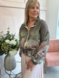 Load image into Gallery viewer, Scenic Village Zip Jacket - Khaki/Beige
