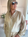 Load image into Gallery viewer, Lightweight Zip Jacket - Champagne

