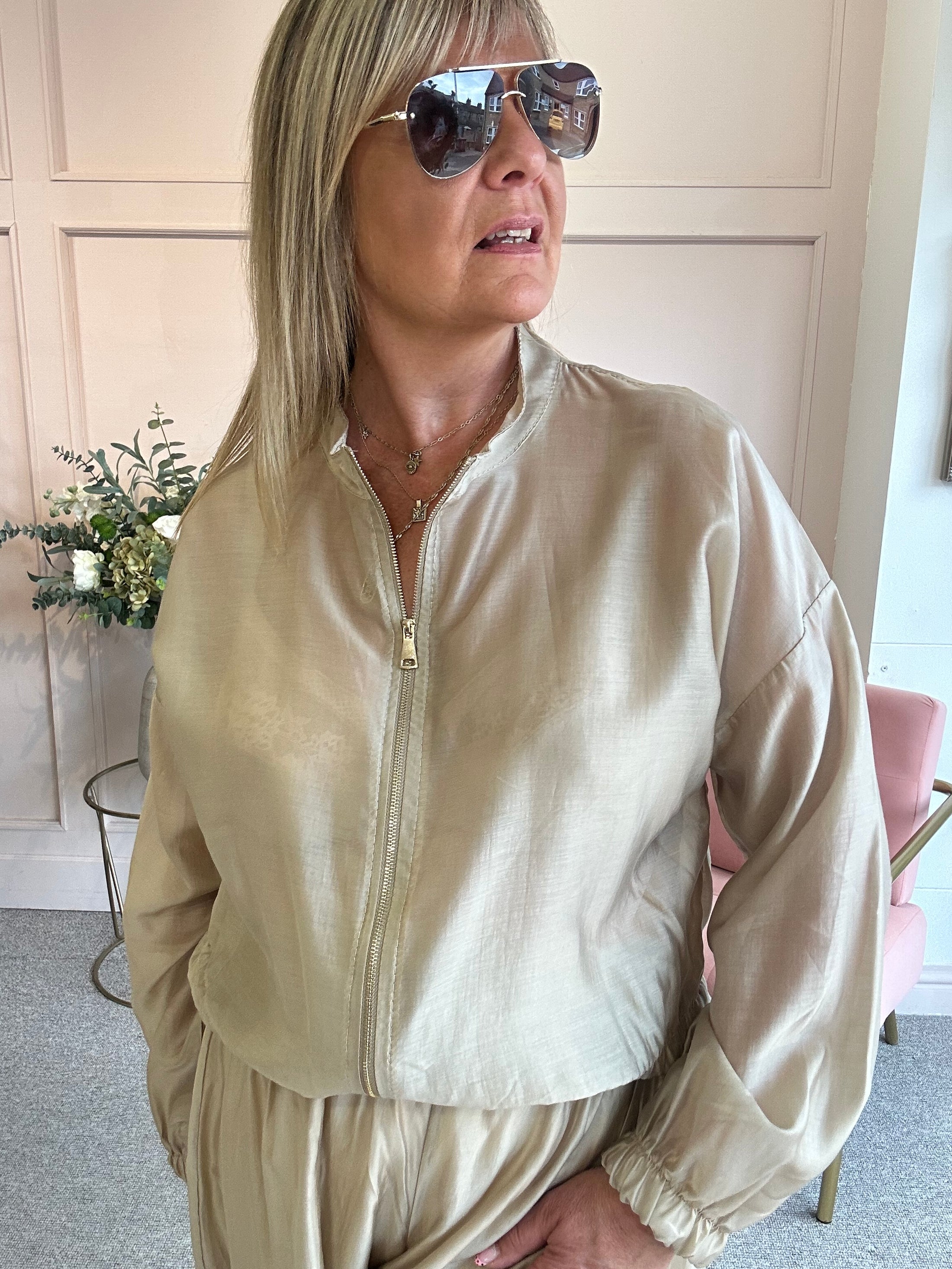 Lightweight Zip Jacket - Champagne