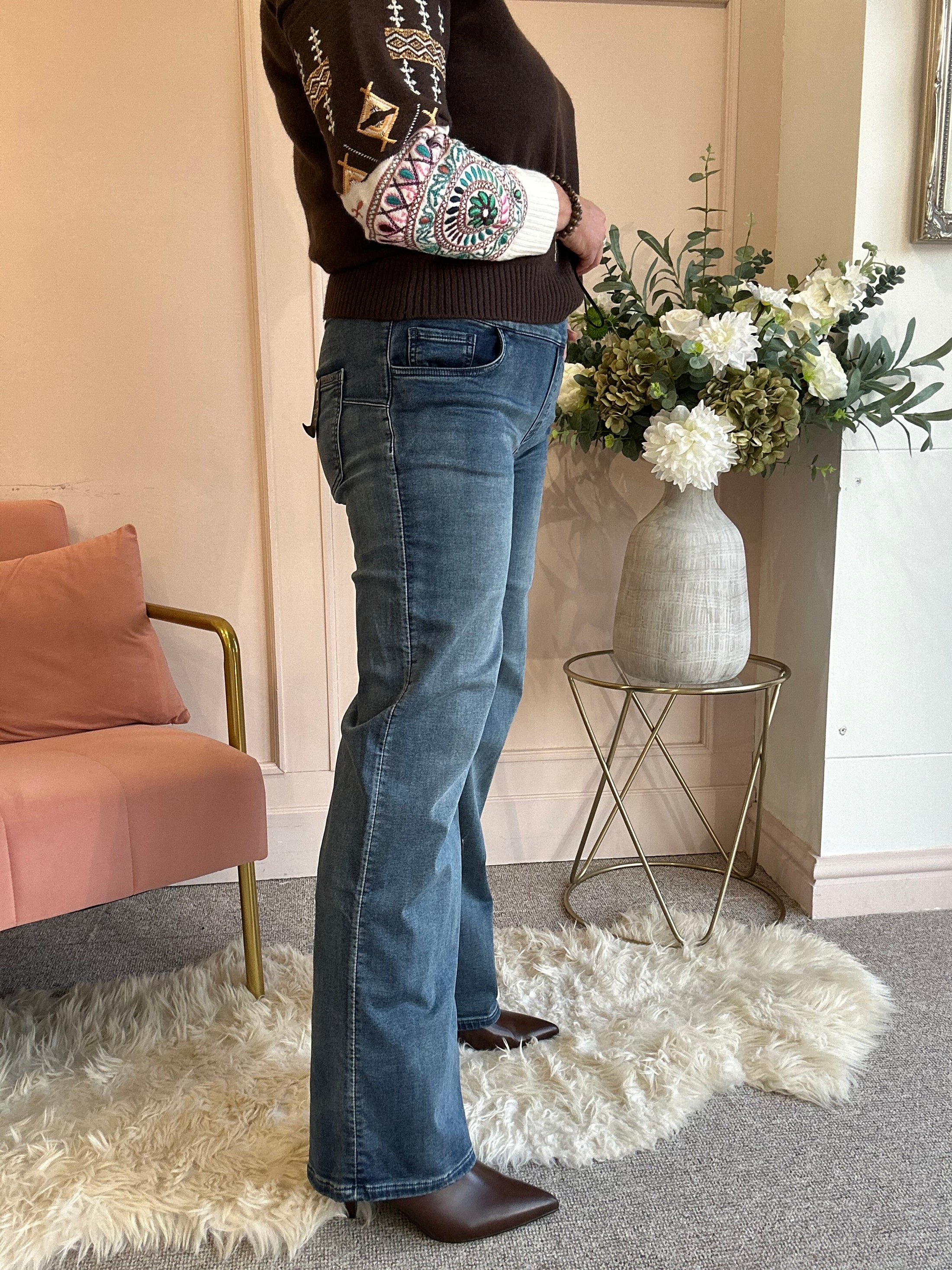 Wide Leg Jegging Style Jeans- Blue