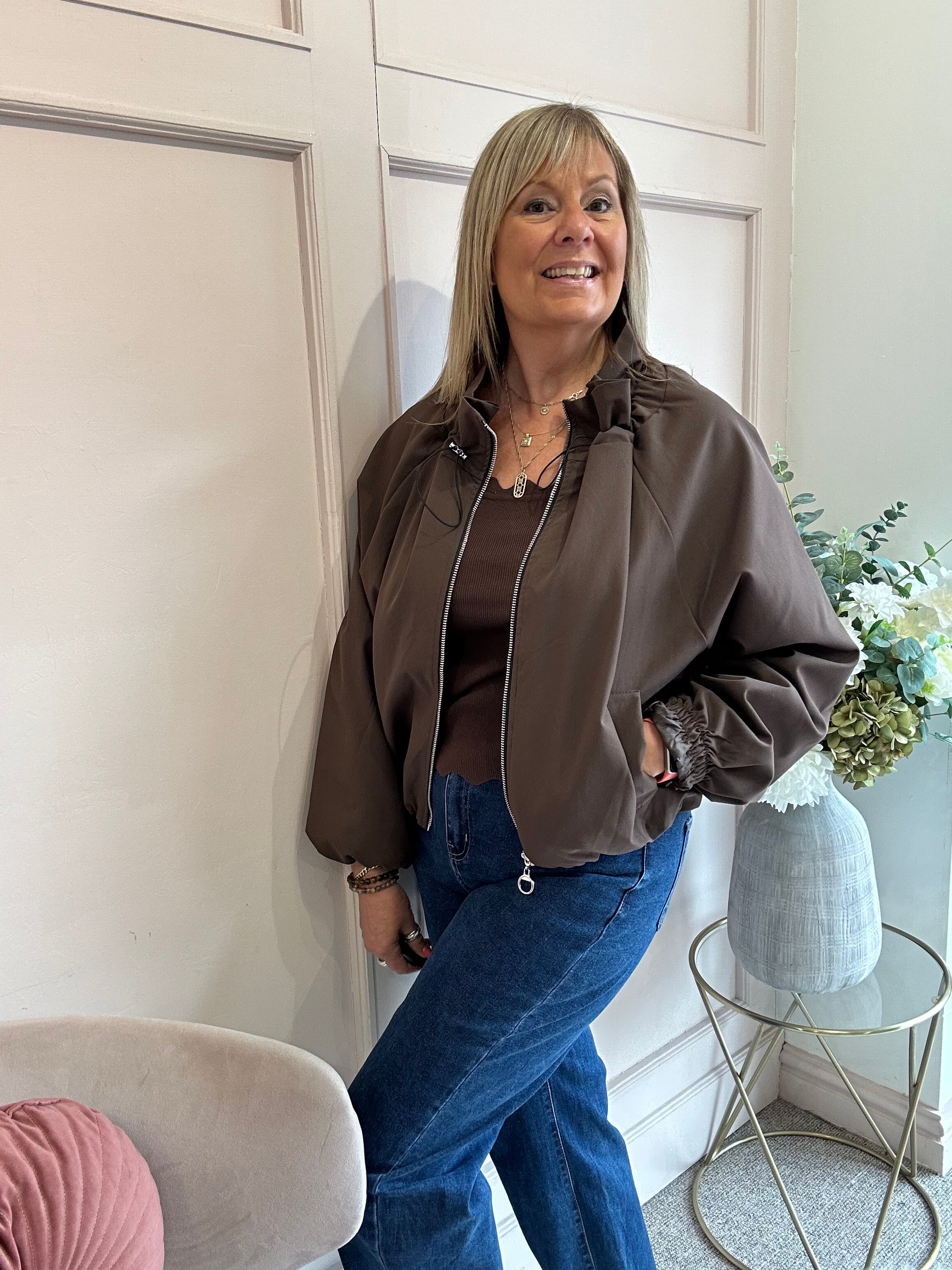 Ruffle Collar Zip Jacket - Brown