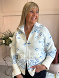 Load image into Gallery viewer, Soft Paisley Zip Jacket - Cream/Blue
