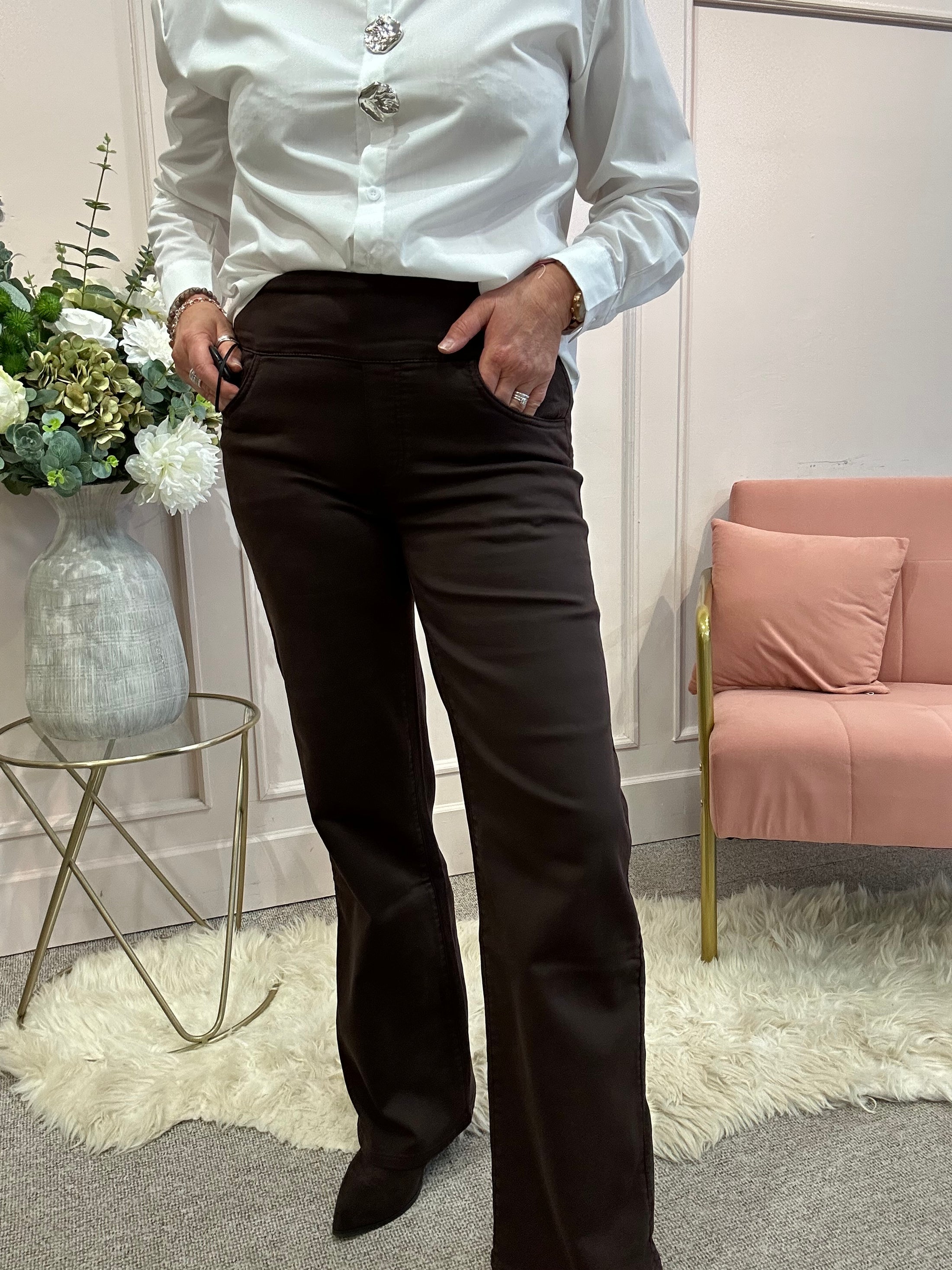 Wide Leg Jegging Style Jeans- Brown