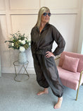 Load image into Gallery viewer, Lightweight Zip Jacket - Brown
