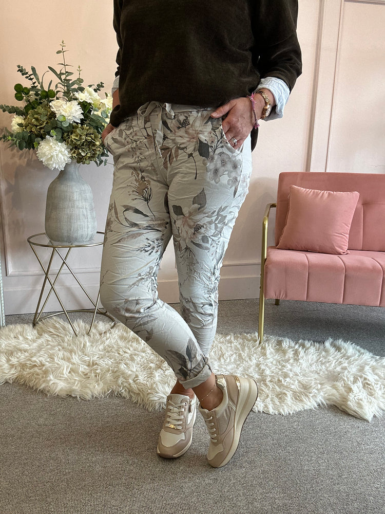 Autumnal Blossom Magic Pant - Cream/Beige - Wardrobe By Simone