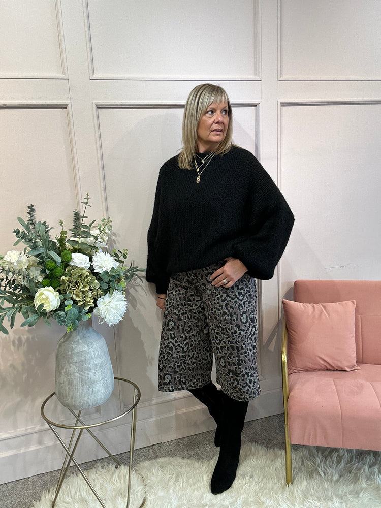 Chunky Knitted Jumper - Black
