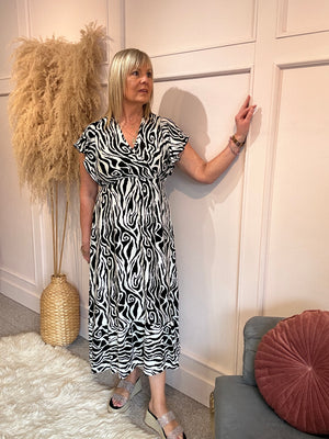 Summer Zebra Maxi Dress - Black/Cream