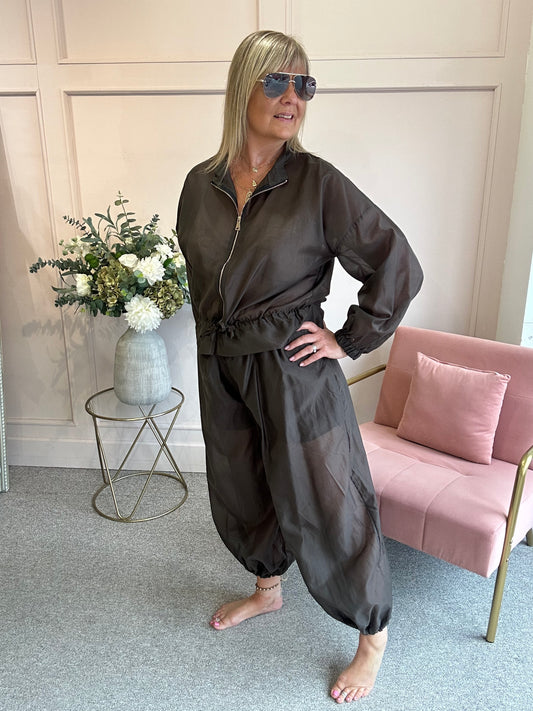 Lightweight Barrel Pant - Brown - Wardrobe By Simone